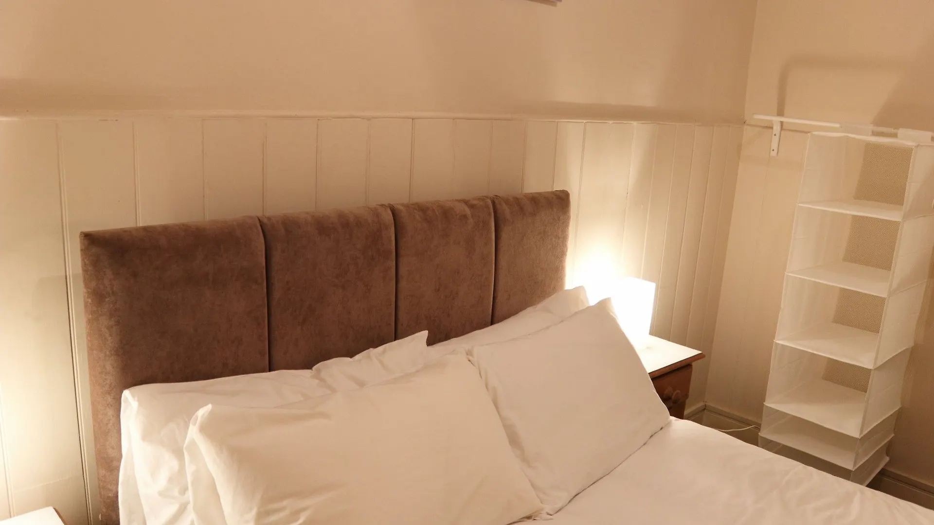 3 Bedroom Apartment On The Royal Mile 爱丁堡