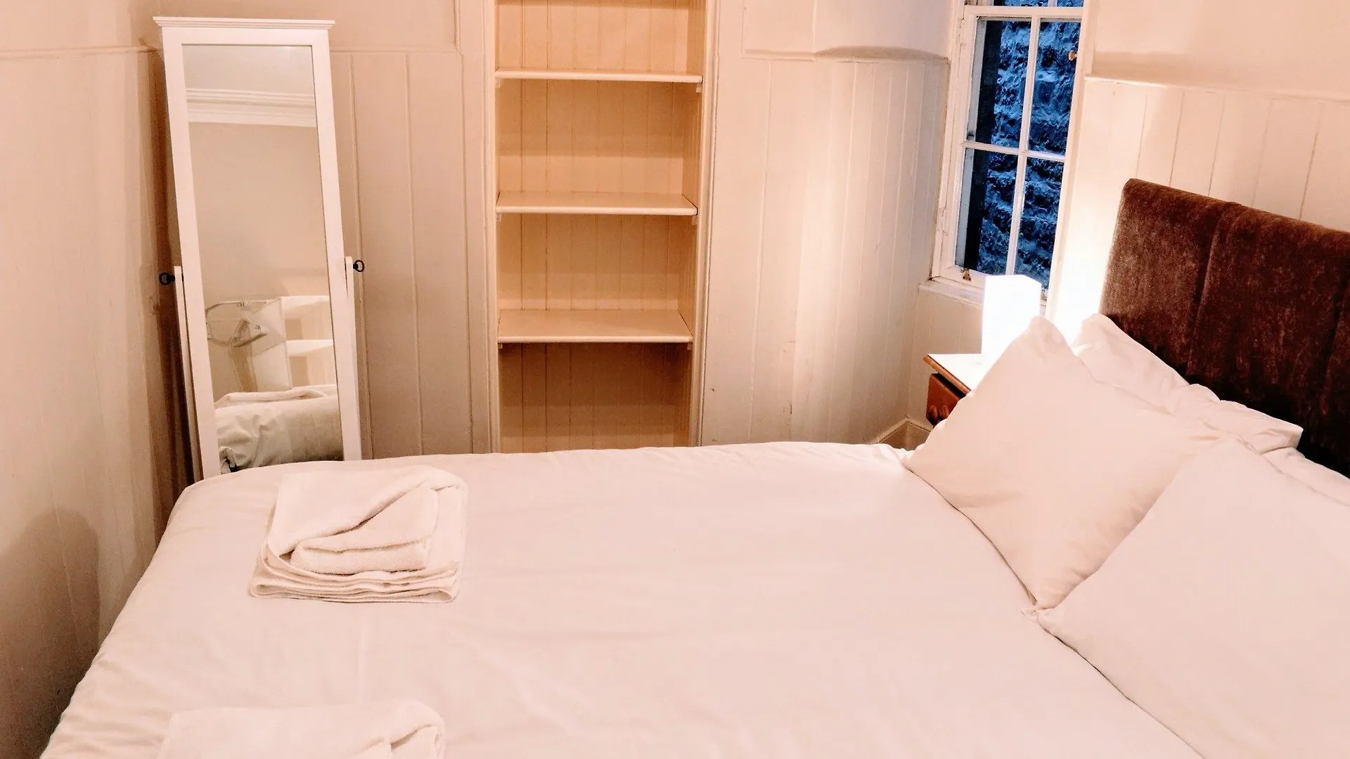 3 Bedroom Apartment On The Royal Mile 爱丁堡 0*,  英国