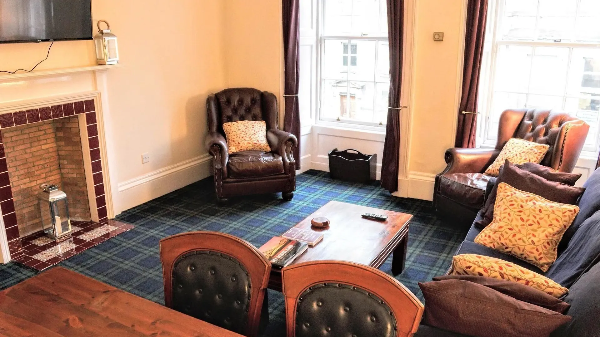 3 Bedroom Apartment On The Royal Mile 爱丁堡